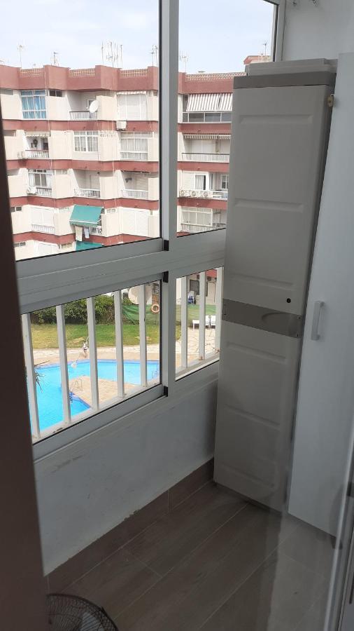 Apartamento Amplío piso al lado de la playa en Nerja Exterior foto