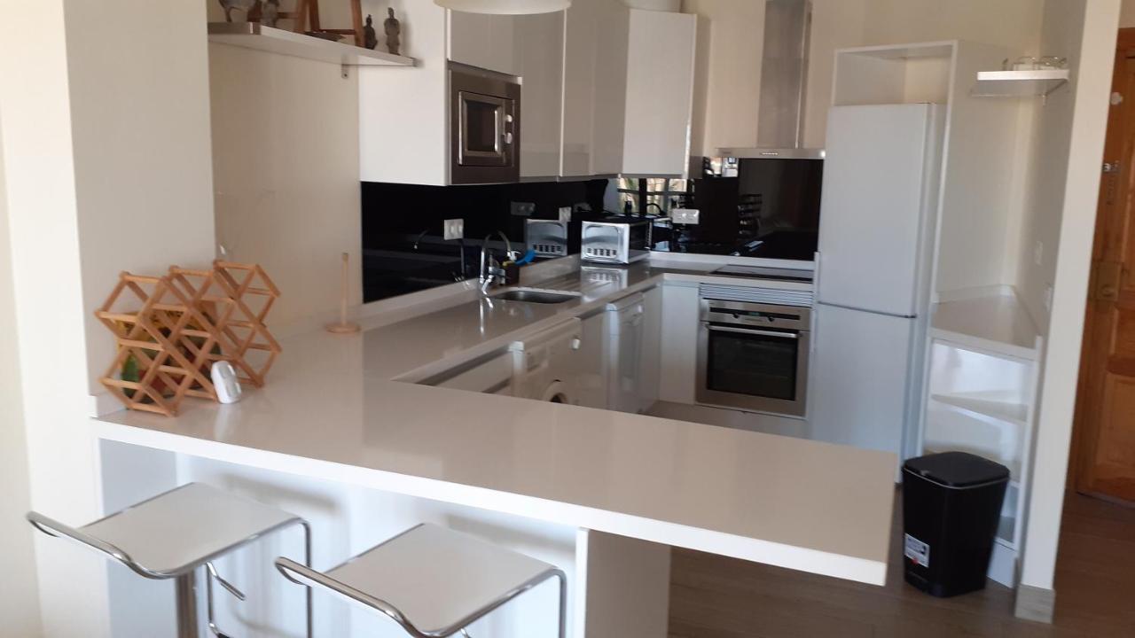 Apartamento Amplío piso al lado de la playa en Nerja Exterior foto